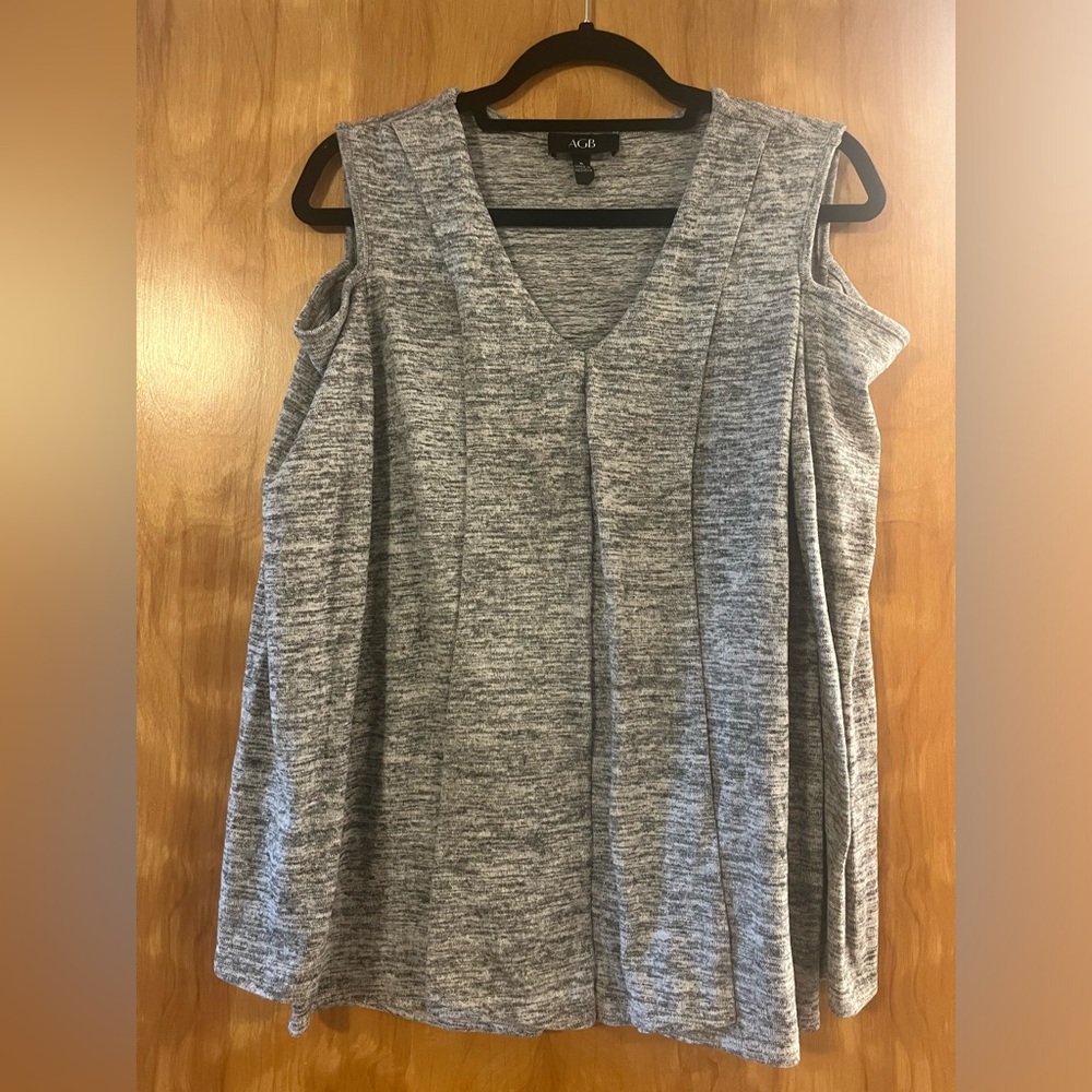 AGB open shoulders